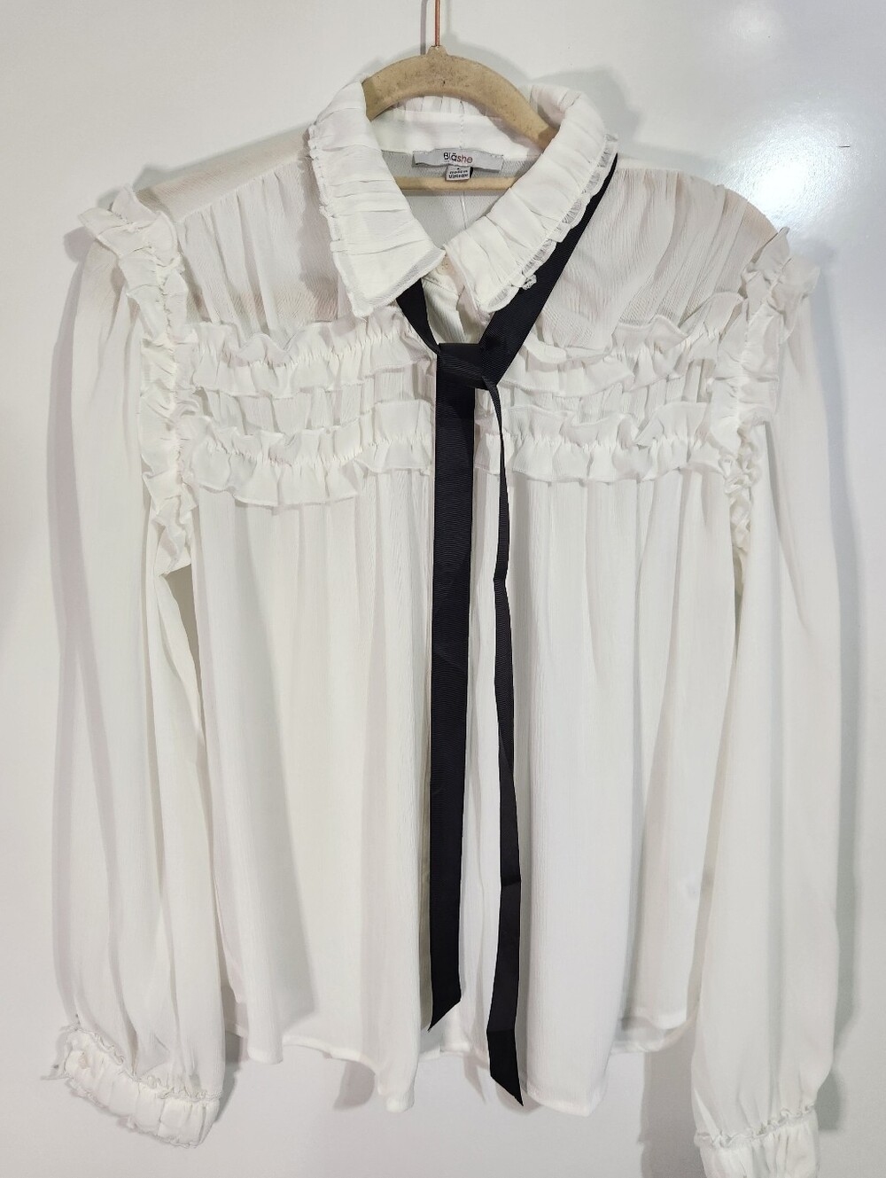 Women’s Ruffle Tie-Neck Blouse - White with Black Tie,size Large